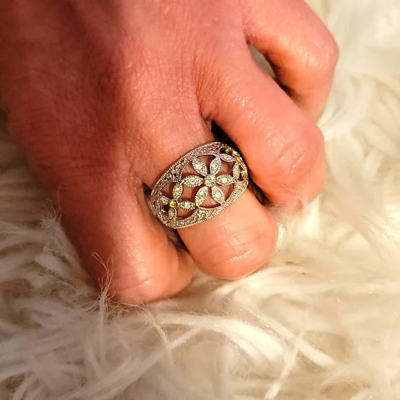 Three Rings - Picture 8 of 8